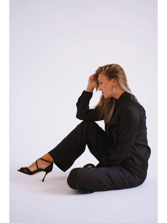 Czarne spodnie Satin