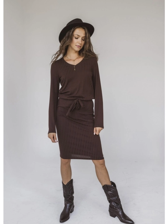Brązowa sukienka dzianinowa Comfy
