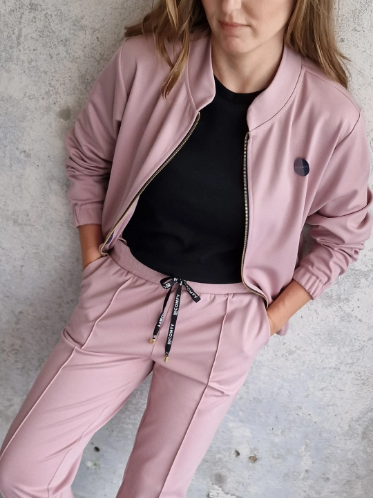 Różowe spodnie dresowe Roso